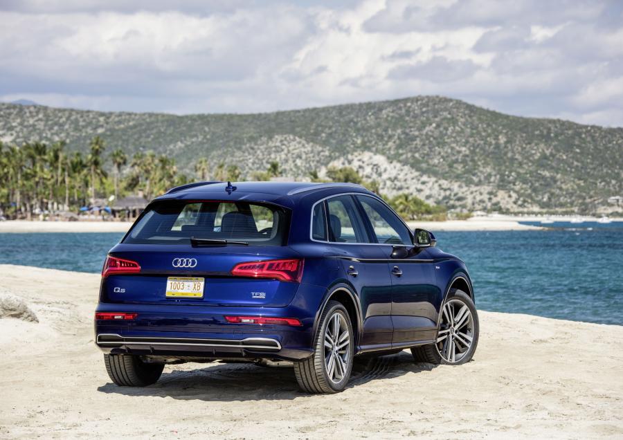  Audi Q5 TFSI Quattro S-Line 2016 года  (WW) (фото 57 из 110)
